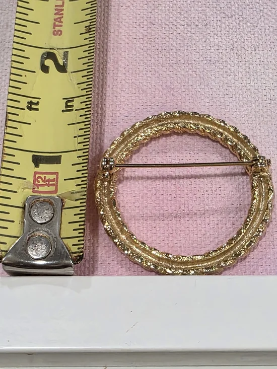 Vintage Gold and Silver Leaf Brooch Duo - Picture 5 of 8